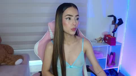 cherry_butterfly online show from 11.04.25