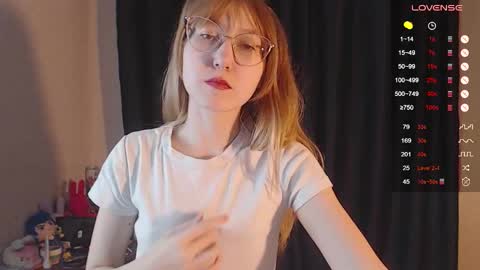 Snapshot of cherry_hazzze chatting on 01.11.26 Cheryl online show from 01.11.26