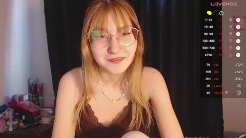 Snapshot of cherry_hazzze chatting on 01.12.26 Cheryl online show from 01.12.26