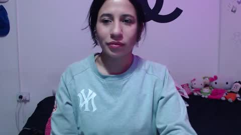 Snapshot of cherry_hc chatting on 01.22.25 Nezumy Rey  online show from 01.22.25