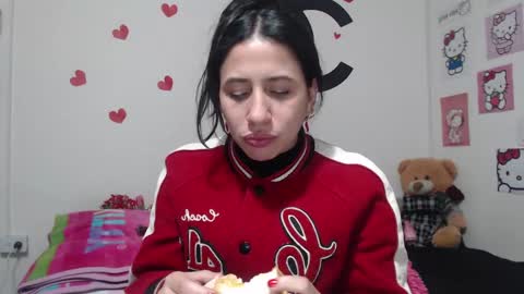 Snapshot of cherry_hc chatting on 02.15.25 Nezumy Rey  online show from 02.15.25