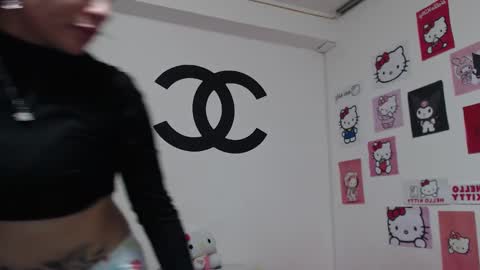 Snapshot of cherry_hc chatting on 02.21.25 Nezumy Rey  online show from 02.21.25