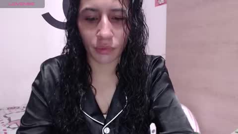 Snapshot of cherry_hc chatting on 10.19.25 Nezumy Rey  online show from 10.19.25