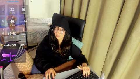 Snapshot of cherry_kissx chatting on 03.07.26 Chloe online show from 03.07.26