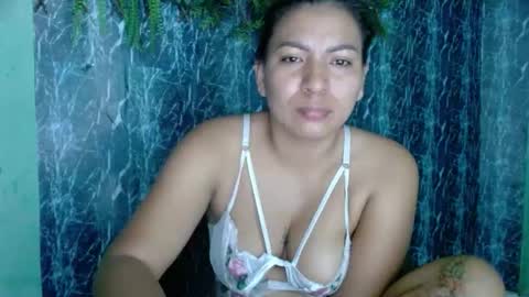 Snapshot of cherry_provocation chatting on 10.12.25 cherry online show from 10.12.25