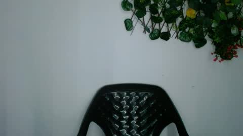 Snapshot of cherry_provocation chatting on 12.21.25 cherry online show from 12.21.25