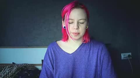 Snapshot of cherrybaby_0 chatting on 12.03.25 cherrybaby_0 online show from 12.03.25