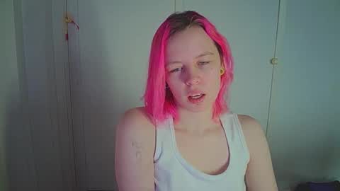 Snapshot of cherrybaby_0 chatting on 01.10.26 cherrybaby_0 online show from 01.10.26