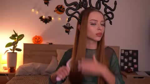 Alisha online show from 10.20.25