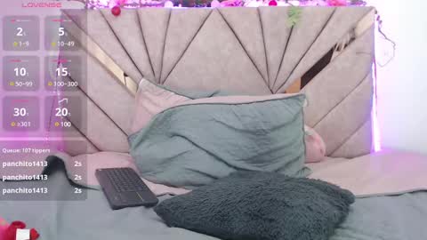 Snapshot of cherryblossom78 chatting on 12.31.24 cherryblossom78 online show from 12.31.24