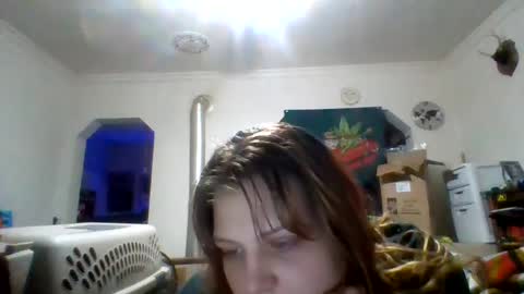 Snapshot of cherrybomb454 chatting on 10.05.25 cherrybomb454 online show from 10.05.25