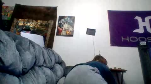 Snapshot of cherrybomb454 chatting on 11.05.25 cherrybomb454 online show from 11.05.25