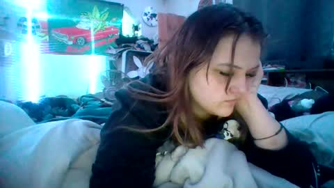 Snapshot of cherrybomb454 chatting on 12.17.25 cherrybomb454 online show from 12.17.25