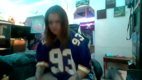 Snapshot of cherrybomb454 chatting on 12.21.25 cherrybomb454 online show from 12.21.25