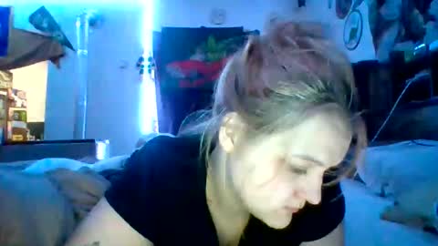 Snapshot of cherrybomb454 chatting on 02.13.26 cherrybomb454 online show from 02.13.26