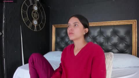 Snapshot of cherrybombs_ chatting on 12.17.25 Cherry online show from 12.17.25