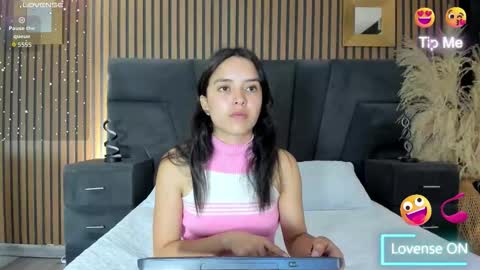 Snapshot of cherrybombs_ chatting on 12.19.25 Cherry online show from 12.19.25