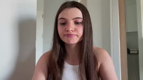 Snapshot of cherryelin chatting on 12.04.24 Lina online show from 12.04.24