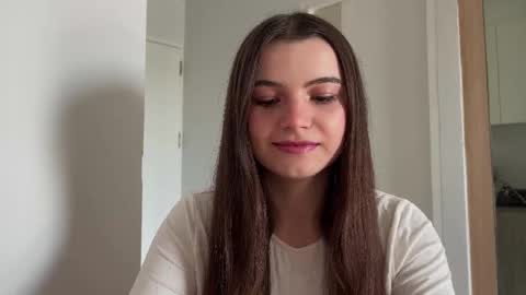 Snapshot of cherryelin chatting on 12.11.24 Lina online show from 12.11.24