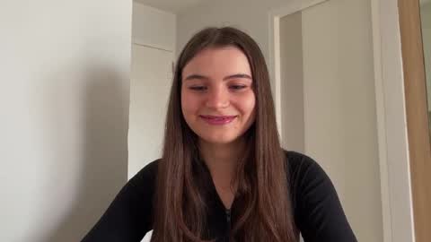 Snapshot of cherryelin chatting on 12.14.24 Lina online show from 12.14.24