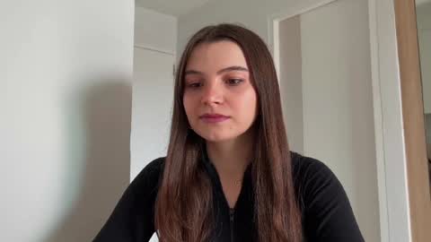 Snapshot of cherryelin chatting on 12.15.24 Lina online show from 12.15.24