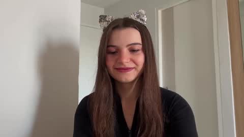 Snapshot of cherryelin chatting on 12.18.24 Lina online show from 12.18.24