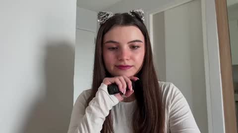 Snapshot of cherryelin chatting on 12.27.24 Lina online show from 12.27.24