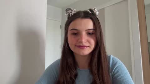 Snapshot of cherryelin chatting on 01.05.25 Lina online show from 01.05.25