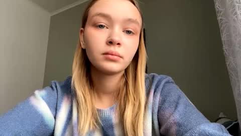 Snapshot of cherryleija chatting on 01.06.26 Lei online show from 01.06.26