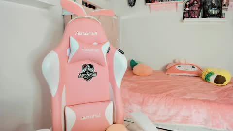 Snapshot of cherrymafer666 chatting on 02.07.25 cherrycute666 online show from 02.07.25