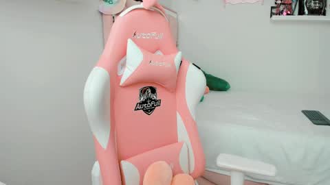 Snapshot of cherrymafer666 chatting on 03.06.25 cherrycute666 online show from 03.06.25