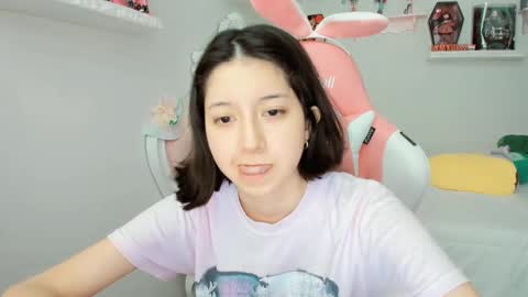 Snapshot of cherrymafer666 chatting on 10.04.25 cherrycute666 online show from 10.04.25