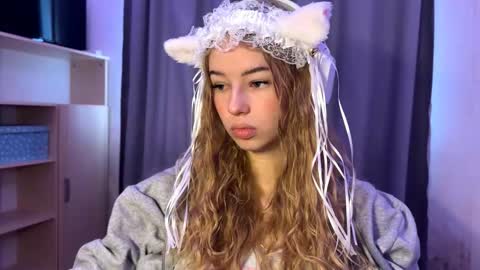 Evie online show from 10.24.25