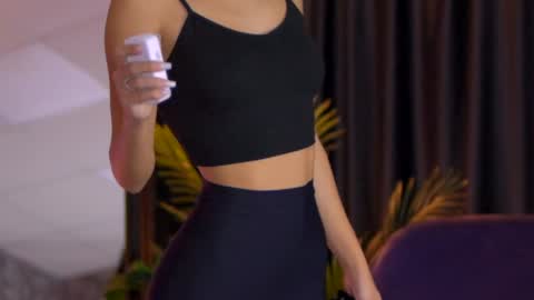 Snapshot of cherryselena chatting on 12.13.24 Selena online show from 12.13.24