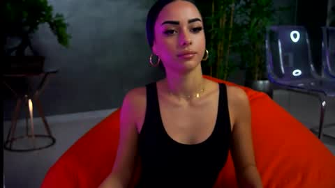 Snapshot of cherryselena chatting on 09.17.25 Selena online show from 09.17.25