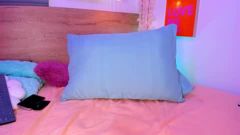 Snapshot of cherryyquen chatting on 01.14.26 Cherry Queen online show from 01.14.26