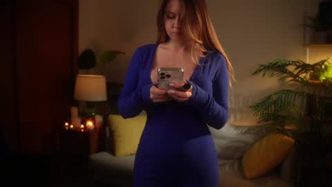 Snapshot of cheryl_pride chatting on 12.10.24 cheryl_pride online show from 12.10.24