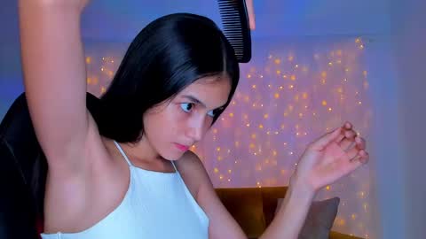 Snapshot of cherylbutler chatting on 12.17.24 Cheryl online show from 12.17.24