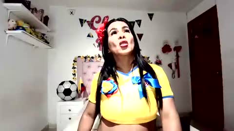 Snapshot of chica_pinkxxx chatting on 06.23.26 Ely online show from 06.23.26