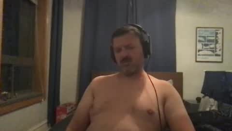 chicagoguy7183 online show from 10.02.25