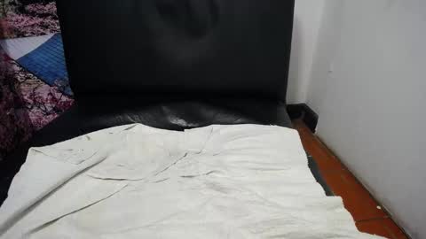 Snapshot of chiky_nastyy chatting on 09.14.25 Chikys   online show from 09.14.25