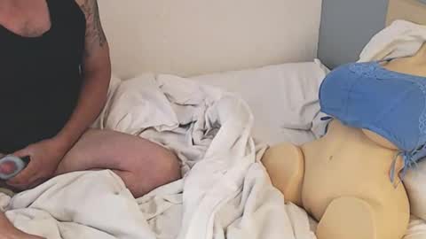 Snapshot of chillguy666 chatting on 11.02.25 new toy online show from 11.02.25