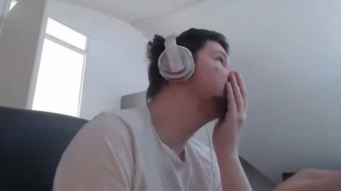 Snapshot of chillzonecam chatting on 09.13.25 chillzonecam online show from 09.13.25