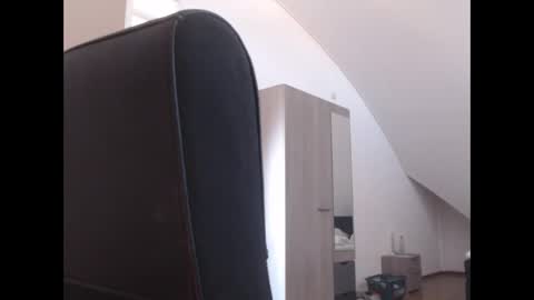 Snapshot of chillzonecam chatting on 09.28.25 chillzonecam online show from 09.28.25