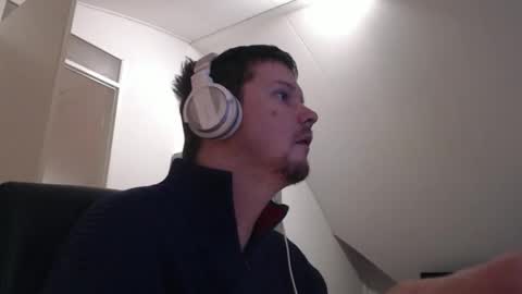 Snapshot of chillzonecam chatting on 02.16.26 chillzonecam online show from 02.16.26