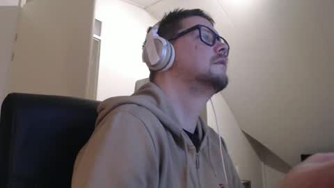 Snapshot of chillzonecam chatting on 03.06.26 chillzonecam online show from 03.06.26