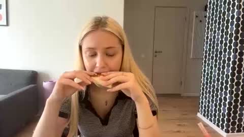Chanelle online show from 07.23.26