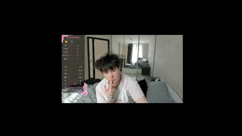 Snapshot of chinen_miya chatting on 04.21.26 Miya online show from 04.21.26
