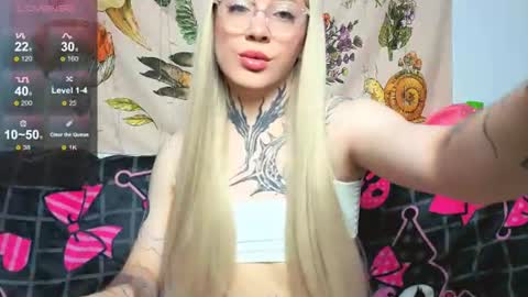 Snapshot of chl0echerry chatting on 06.15.26 Chloe INDEPENDENT MODEL online show from 06.15.26
