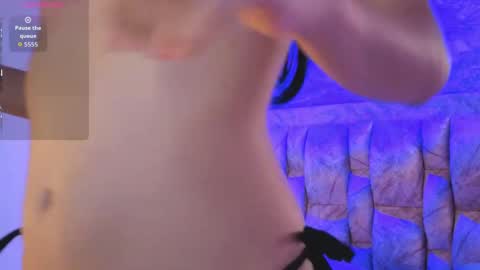 chloe_bluee_ online show from 05.02.26
